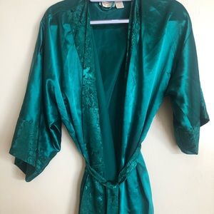 Vintage Victoria’s Secret robe